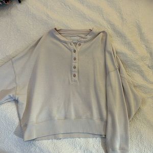 Tan, American Eagle, women’s button down sweatshirt in excellent condition.